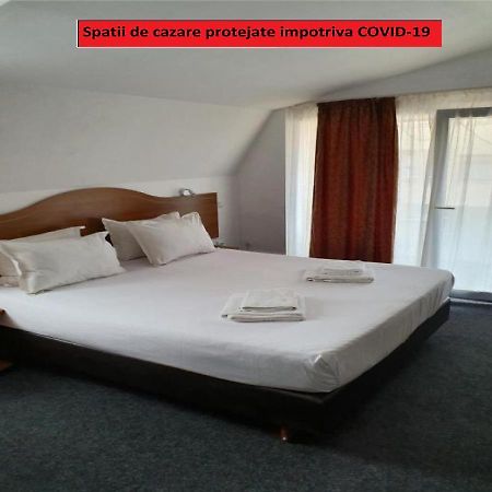 Tranzitrooms Bucharest Luaran gambar