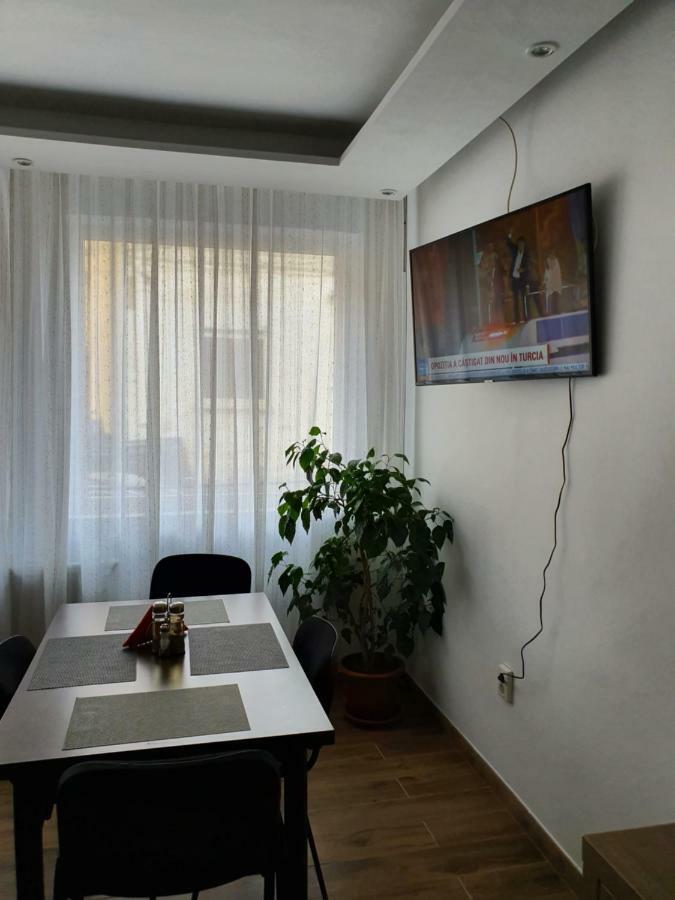 Tranzitrooms Bucharest Luaran gambar