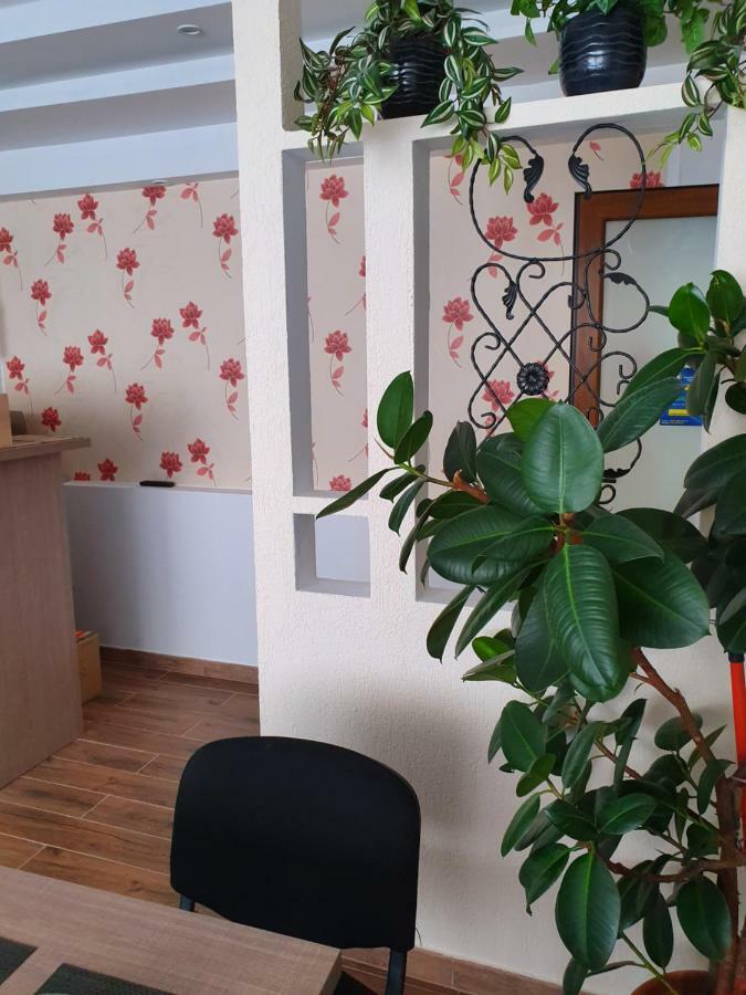 Tranzitrooms Bucharest Luaran gambar