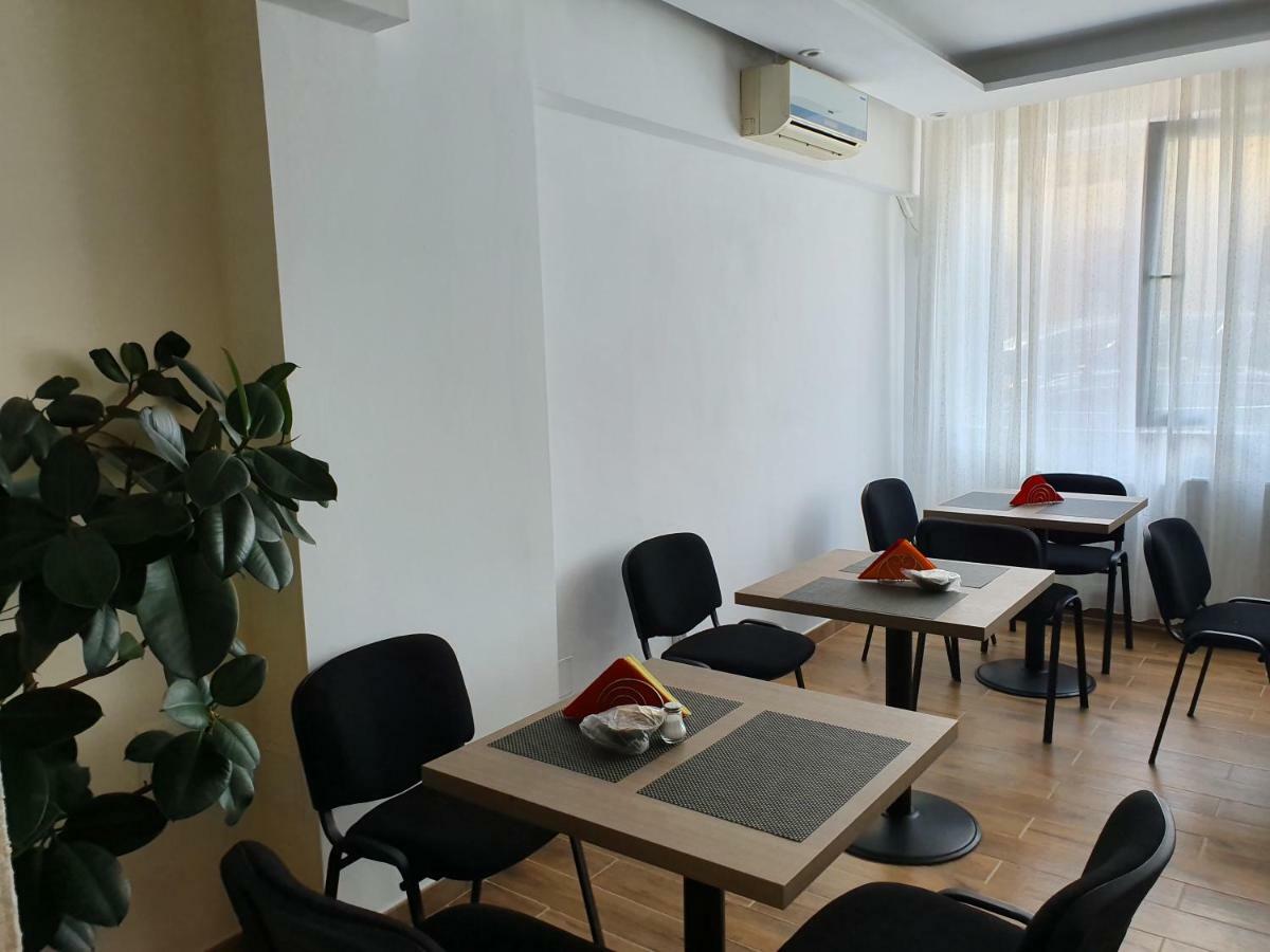 Tranzitrooms Bucharest Luaran gambar